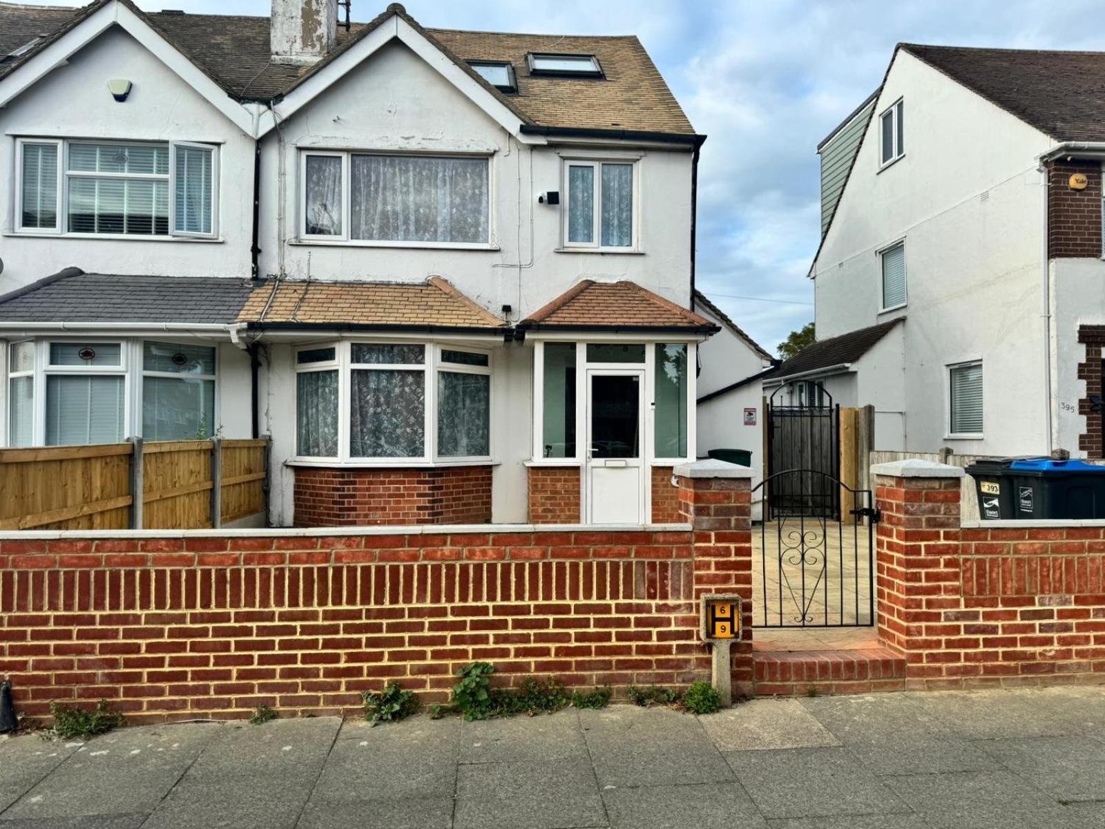 Jxb Homes - Lovely And Spacious Rooms Cliftonville エクステリア 写真