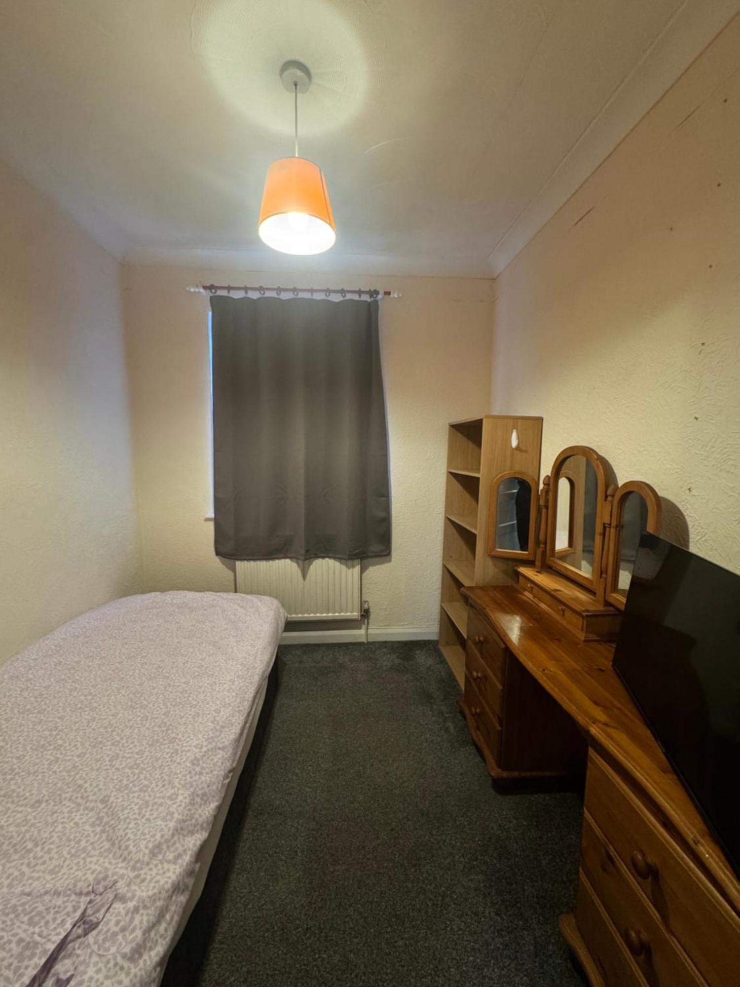 Jxb Homes - Lovely And Spacious Rooms Cliftonville エクステリア 写真
