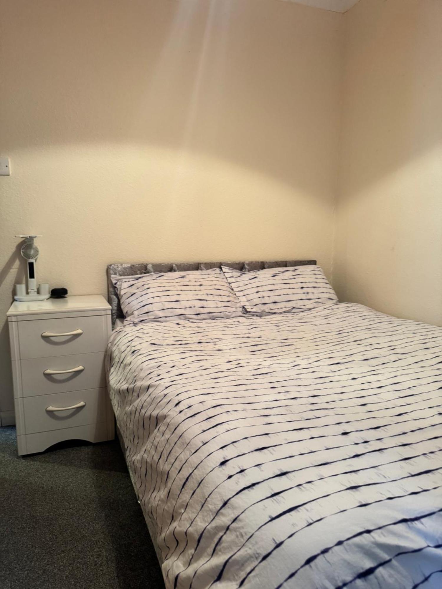 Jxb Homes - Lovely And Spacious Rooms Cliftonville エクステリア 写真