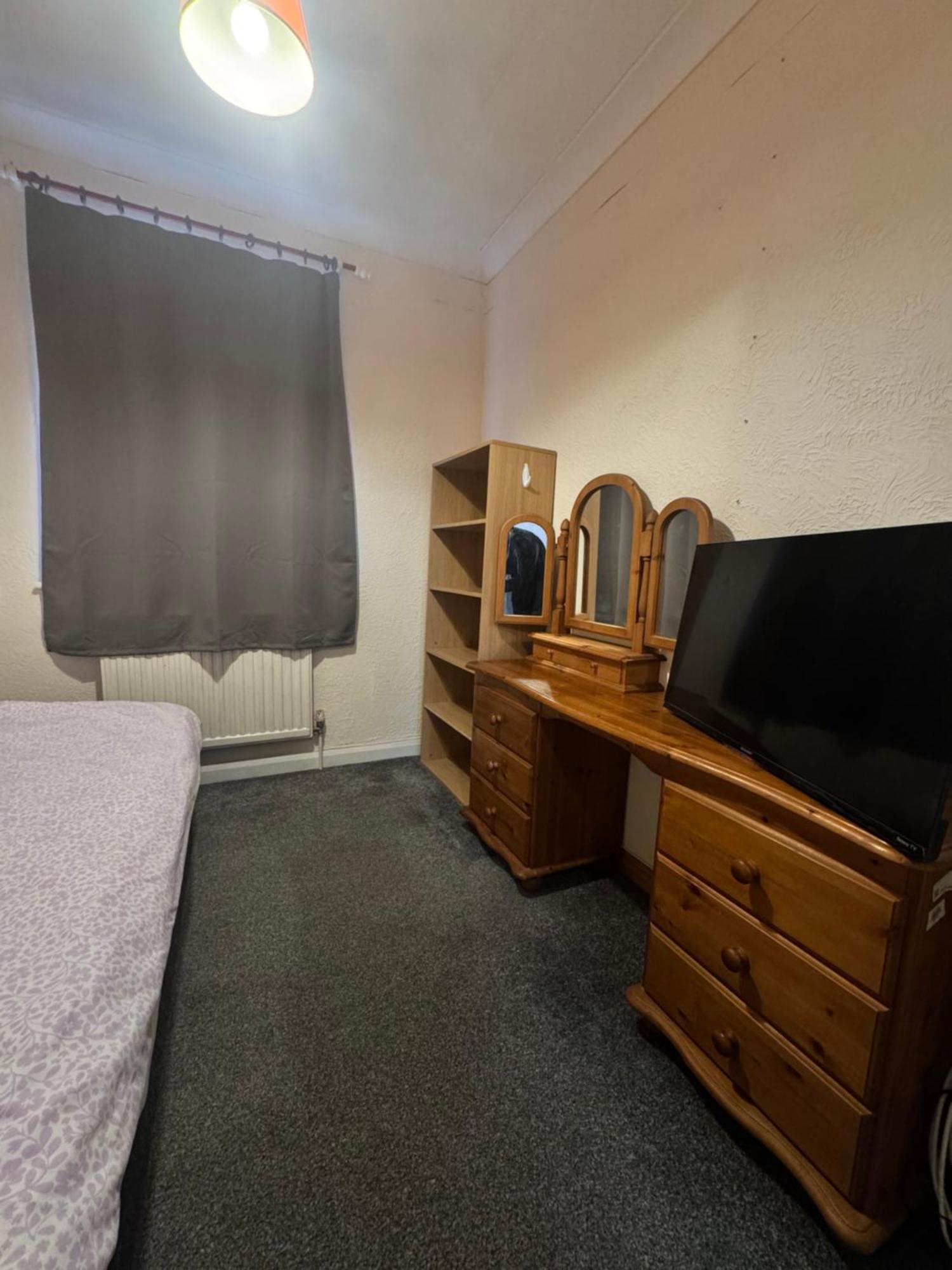 Jxb Homes - Lovely And Spacious Rooms Cliftonville エクステリア 写真